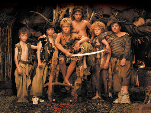Peter Pan com os meninos perdidos