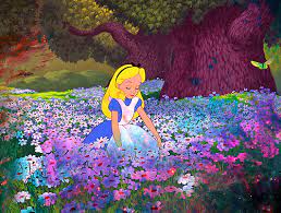 Alice colhendo flores
