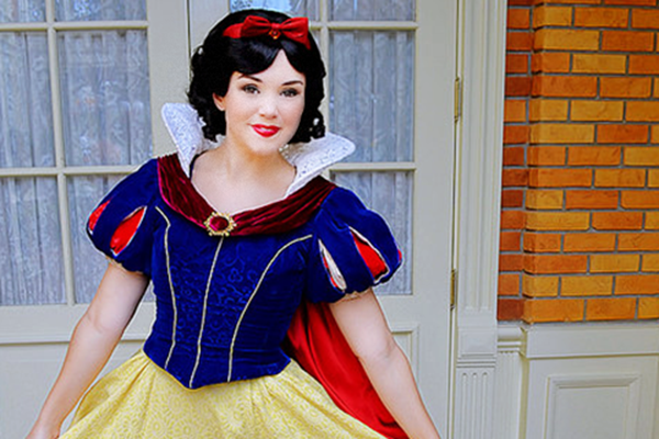 Atração da Branca de Neve no parque da disney