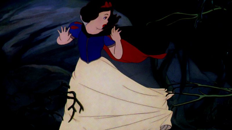 Branca de Neve fugindo