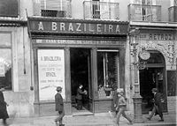 Café " A Brasileira ", fundado em 1905, ano em que Pessoa regressou a Lisboa.