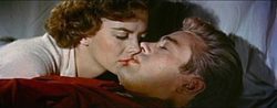 Natalie Wood e Dean em Rebel Without a Cause (1955) IMAGOI