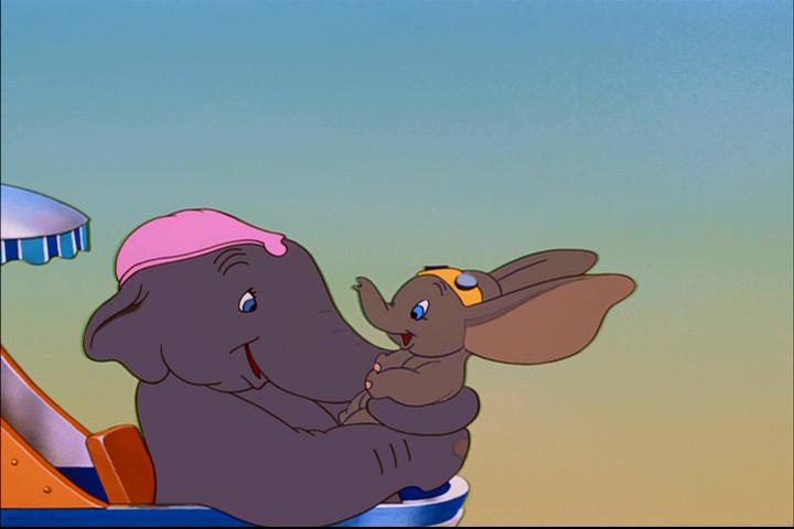 Dumbo com sua mae