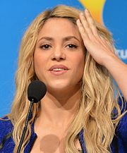 Shakira em coletiva de imprensa para a cerimônia de encerramento da Copa do Mundo FIFA de 2014.