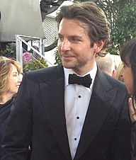 O ator no tapete vermelho dos Prêmios Globo de Ouro de 2013.