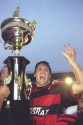 Petkovic: ‘Me senti um gladiador naquele Flamengo e Vasco de 2001’