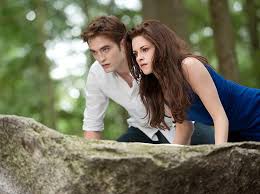 Bella e Edward caçando