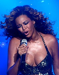 O som de Beyoncé tornou-se mais suave com o álbum 4 de 2011, que se concentrou em estilos tradicionais de R&B.