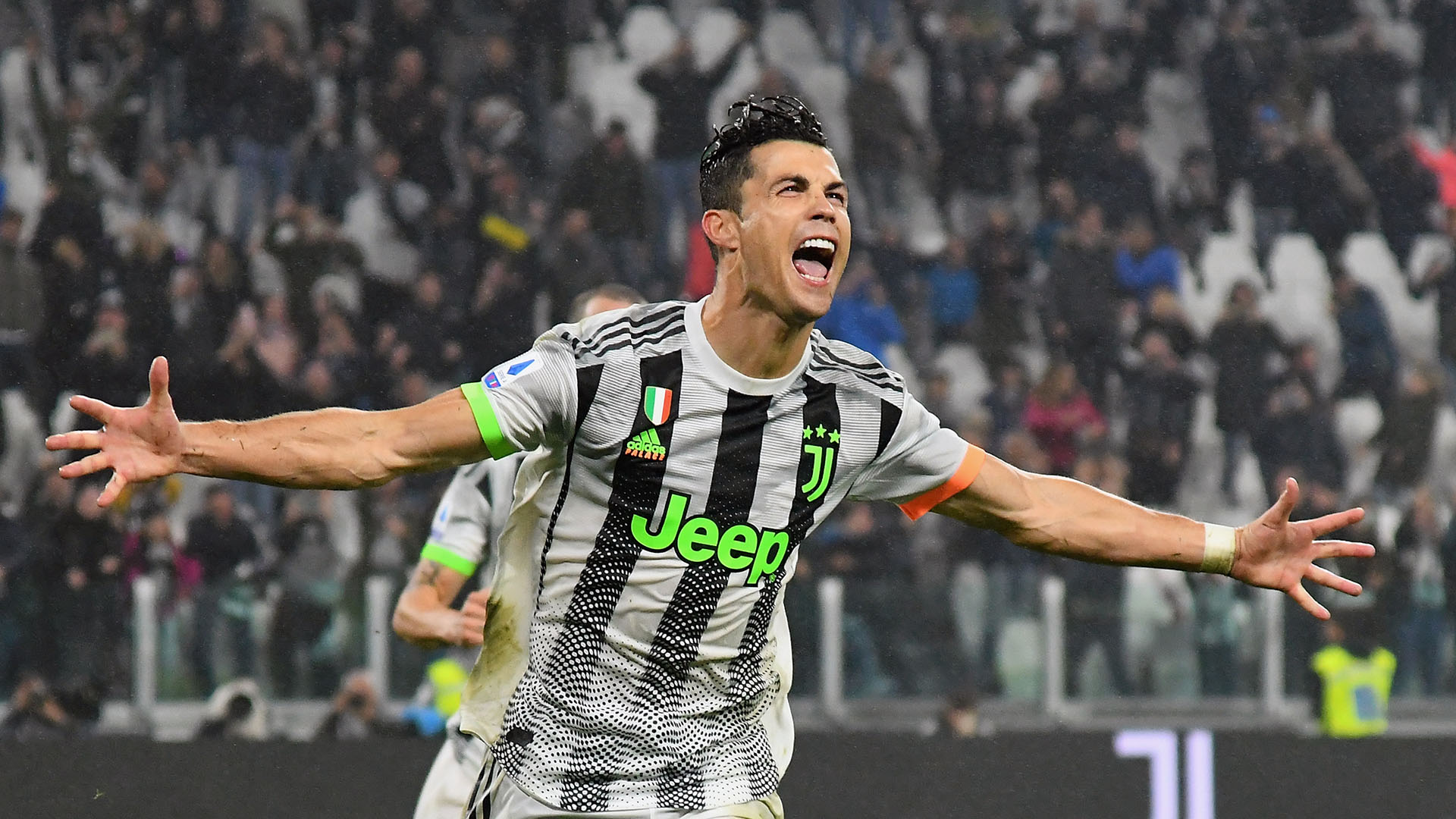 Cristiano Ronaldo fazendo gol no Juventus